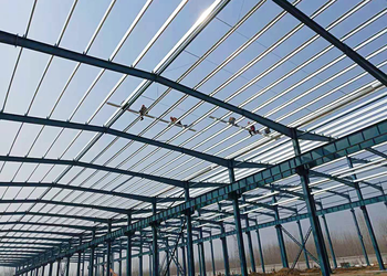 Crane-Supported Steel Structure Workshop
