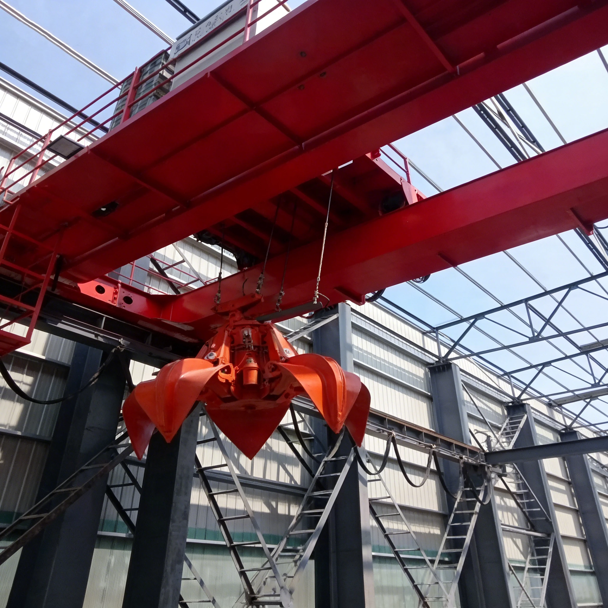 Hydraulic Grab Crane for Steel Scrap Recycling | 2024.06.15